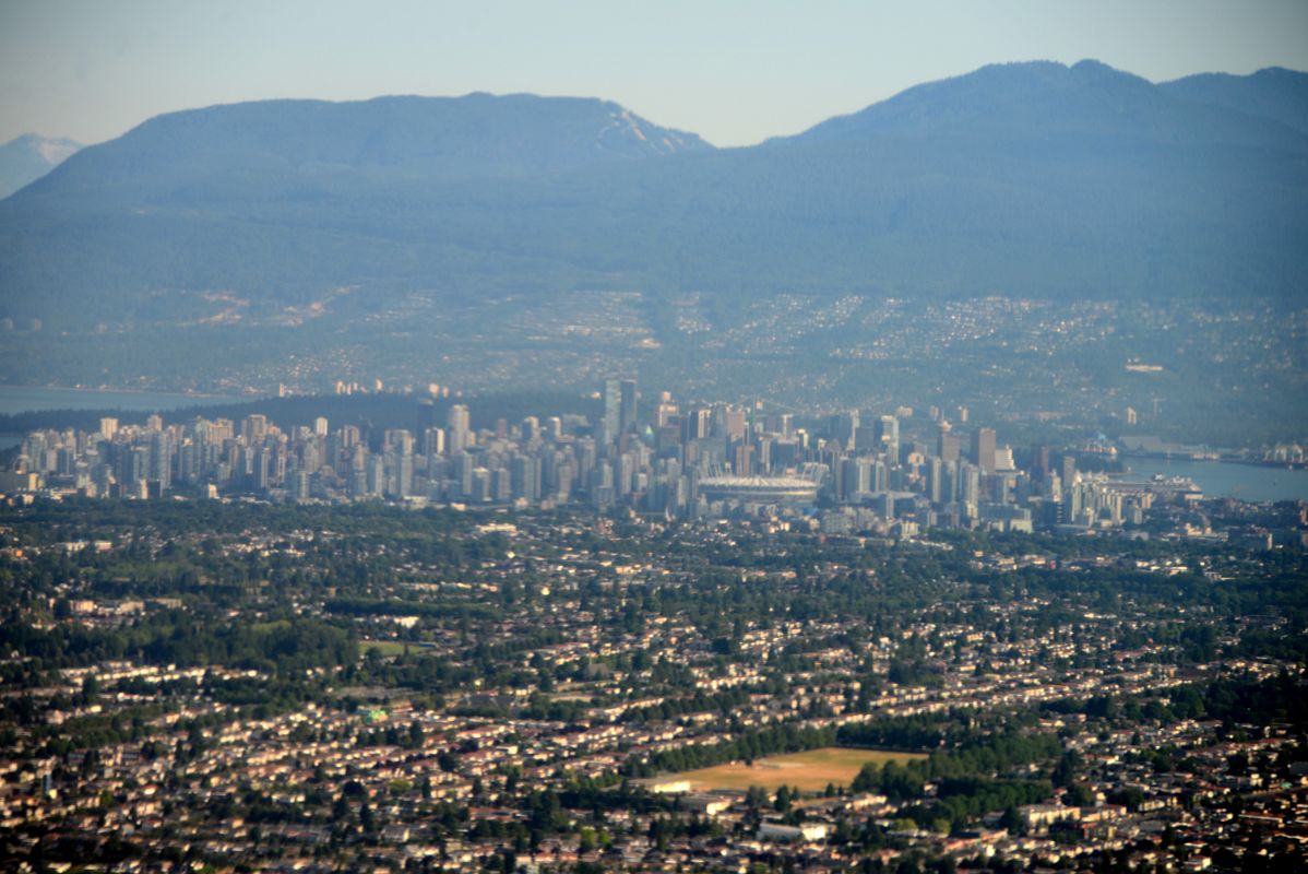 04 Vancouver Downtown From Airplane